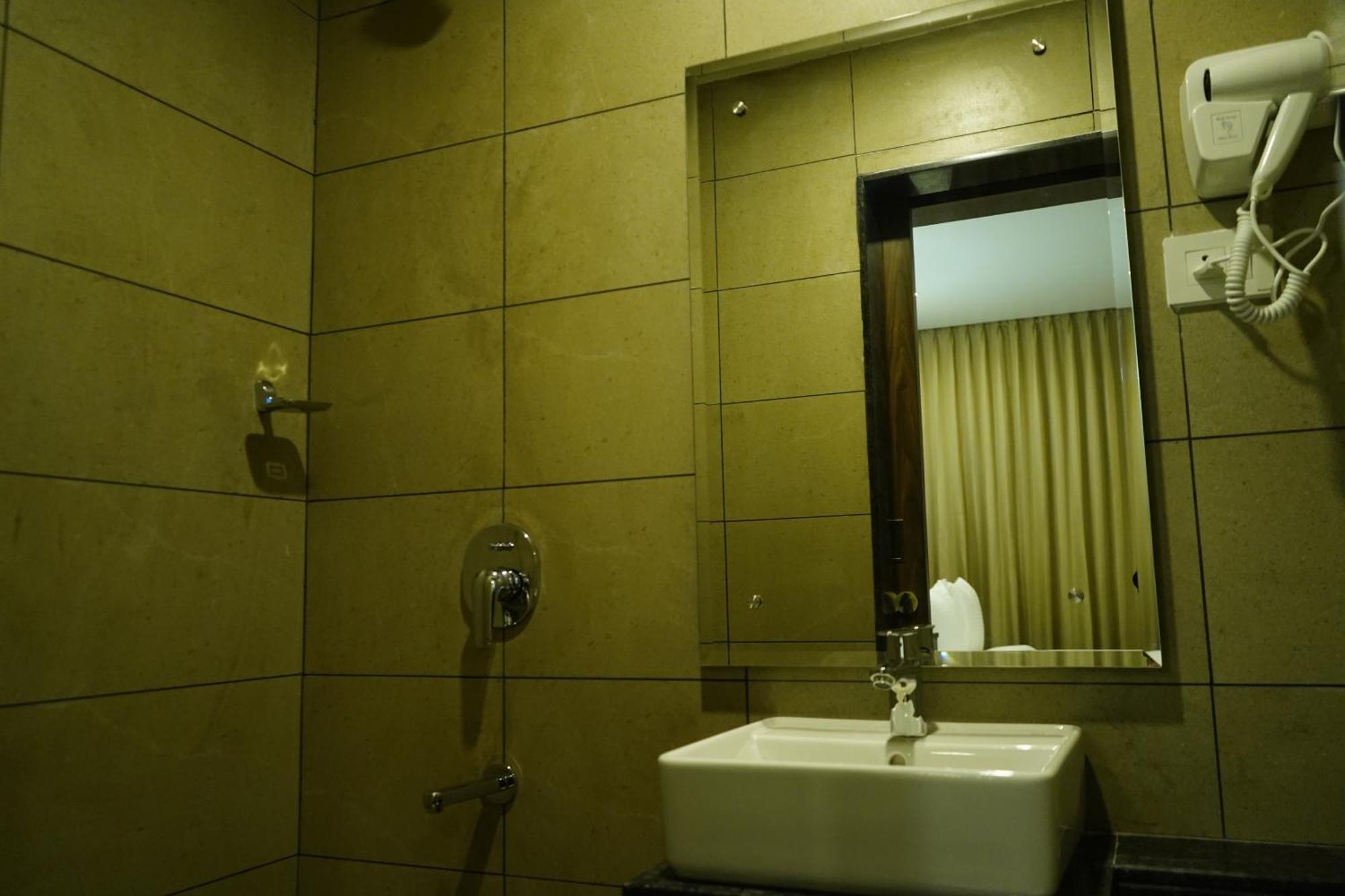 Jaag Hotel Τσενάι Εξωτερικό φωτογραφία